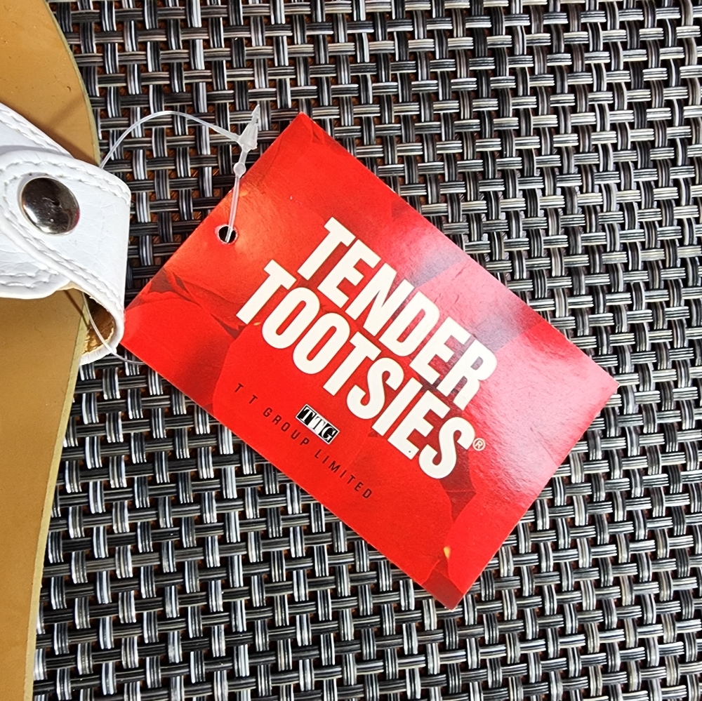 Tender Tootsies Sandals White Size 6 - Picture 9 of 14